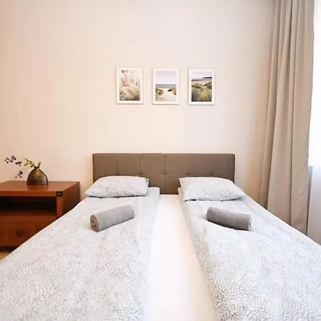 Przytulne Z Klimatyzacja Blisko Plazy By Renters Appartamento Sopot